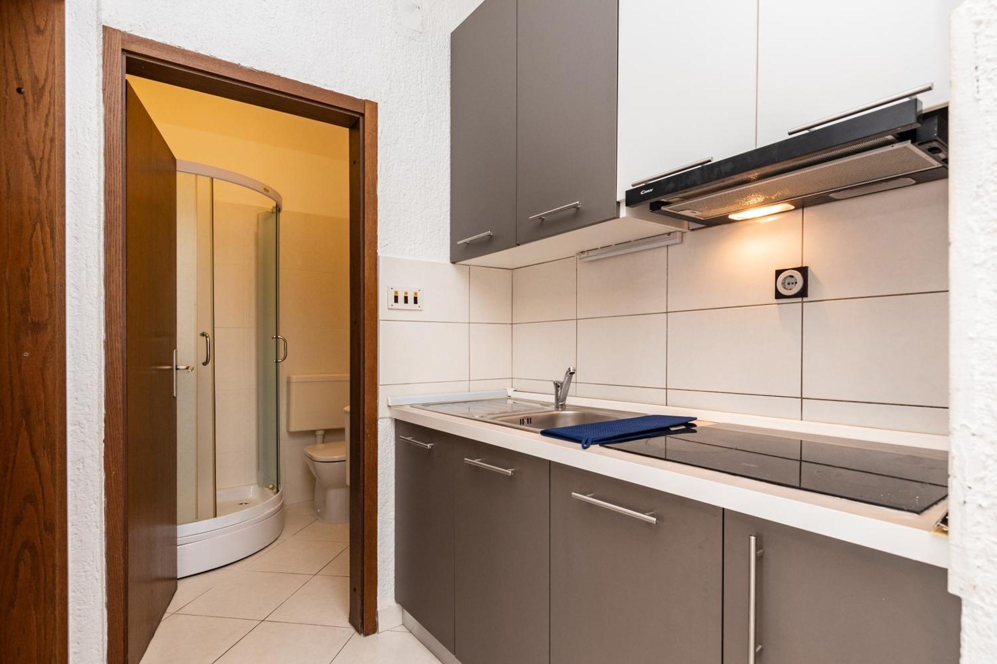 Apartments Tauzer Mandre Exterior photo